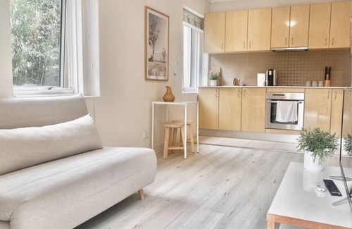 Bondi Junction Apartment | Prime location unit with backyard