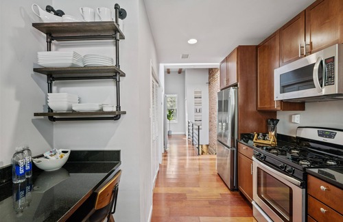 Southwest Apartment | Prime Location! DC’s Southwest and Navy Yard Welcomes You!