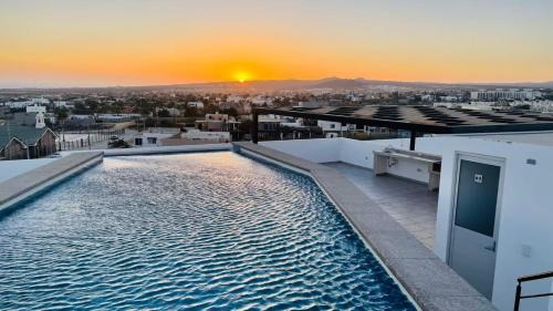 Los Cabos Apartment | Primer Piso condo , 3 Recamaras+2.5 baños +alberca