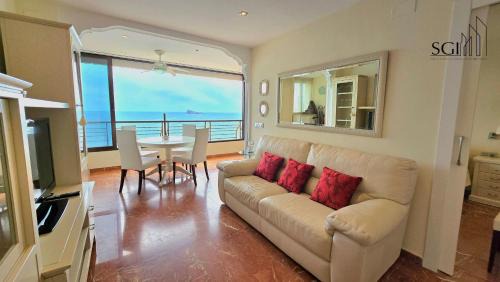 Benidorm Apartment | Primera línea de playa- First line Beach