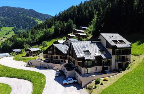 Beaufort Apartment | Primevere-Argentine Residence - Duplex - 6 people. maximum, ideal 5 pers. tastefully renovated