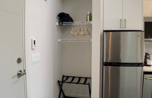 Miller Park Apartment | Primo Capitol Hill Studio