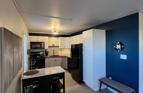 University Park Condo | Primo CSU/Old Town Remodel! First floor secure building, no stairs. Ammenities!