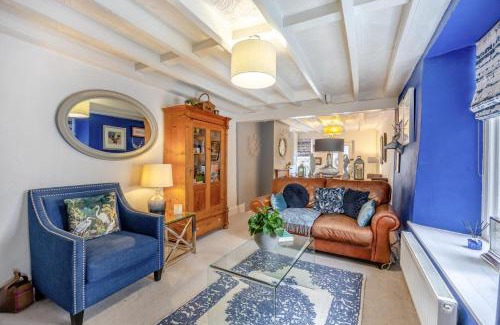 Tealby House | Primrose Cosy Cottage