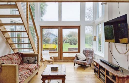 Emsworth House | Primrose Cottage