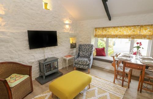 Jameston House | Primrose Cottage