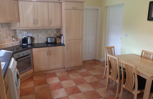 Kinnitty Cottage | Primrose Cottage (TR1)