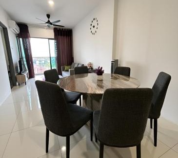 Kuching Apartment | Princeton Suites 3BR 2BH Apartment Near Airport
