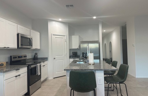 Casa Grande House | Pristine 3 bedroom w/office in central Casa Grande close to shopping and more!