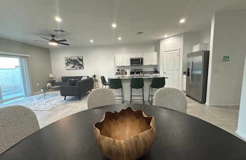 Casa Grande House | Pristine 3 bedroom w/office in central Casa Grande close to shopping and more!