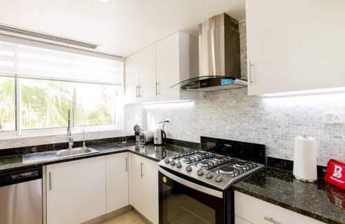 Bavaro Apartment | Pristine 4BR Beachfront Getaway with Pool & Rooftop