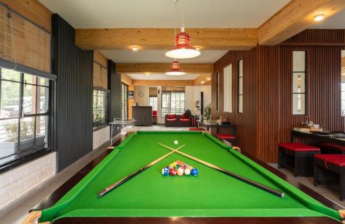 Kumarhatti Villa | Pristine Pines by VEO - 8BR,2BR with Indoor Games at Kasauli