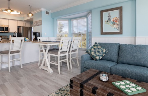 Tavernier Condo | Pristine Top Floor Oceanfront Condo 5 min from Top Local Attractions