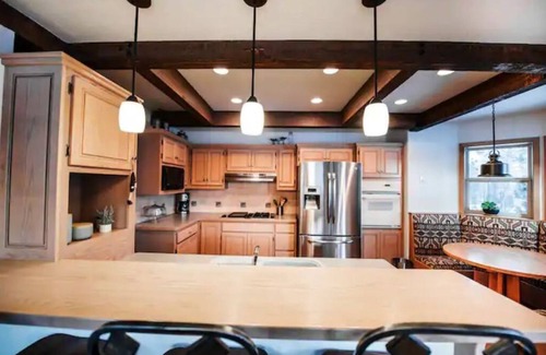 Hermosa House | Privacy-YES! Animas Valley gem sleeps 11 on 5 acres with Creek/Pond/Natl Forest!