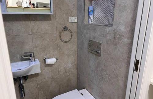 Maroubra Apartment | Private 1 bedroom apartment near beach and shops