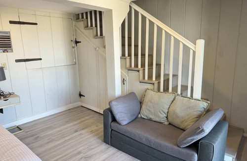 San Bruno Apartment | Private 1BR/1BA/1 Office room near SF and SFO-W/D-Pet Friendly