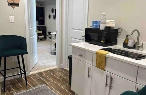 Washington House | Private 2 Bdrm Luxury Suite minutes from Navy Yardn
