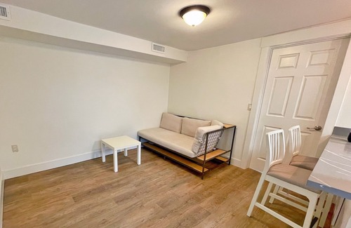 Viewpoint Apartment | Private 2bd 1ba close to Microsoft temple