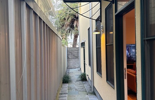Audubon House | Private 2BR/2.5BA Contemporary next to Audubon Park