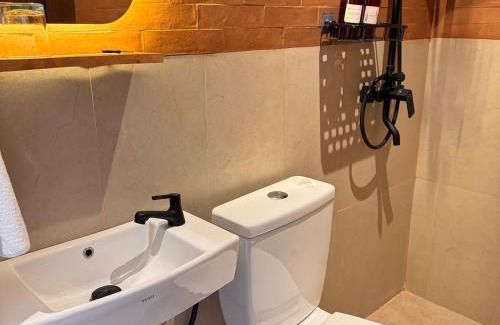 Central Yogyakarta House | Private 2BR Townhouse at Malioboro