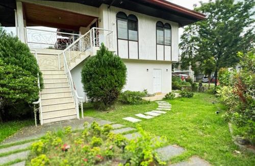 Mati House | Private 2BR Unit Netflix, WiFi & Comfort
