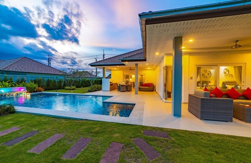 Hua Hin Villa | Private 3 Bedroom Pool Villa (MS22)