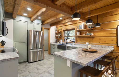 Northridge Estates Cabin | Private 5-Acre Cabin Retreat – Woods, Wildlife & Starry Skies