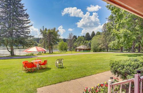 Grove City House | Private 5-Acre Lake Pet-Friendly Grove City Home