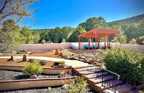 Rowe Villa | Private 5 BDR Pet Friendly Mountain Villa w/Jacuzzi minutes from Santa Fe