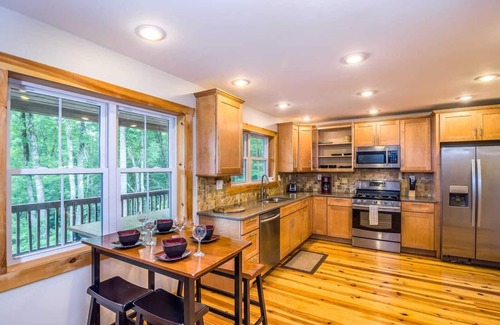 Vilas Cabin | Private 7-Acre Sanctuary: Long-Range Views, Hot Tub & Game Room