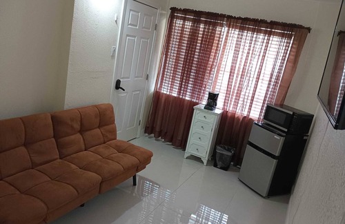Greenacres House | Private accommodation Located 10 minutes from downtown, 5 from airport