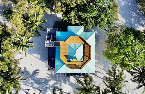 Sugarloaf Key House | Private and Exclusive Beach Getaway