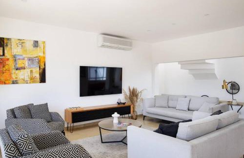 Tel Aviv House | Private and quiet street in Tel Aviv !