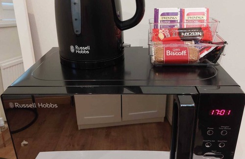 Cheadle Bed & Breakfast | Private Annexe in Cheadle near Manchester Airport