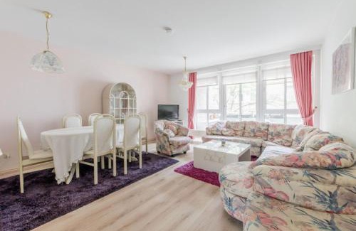 Linden-Nord Apartment | Private Apartment