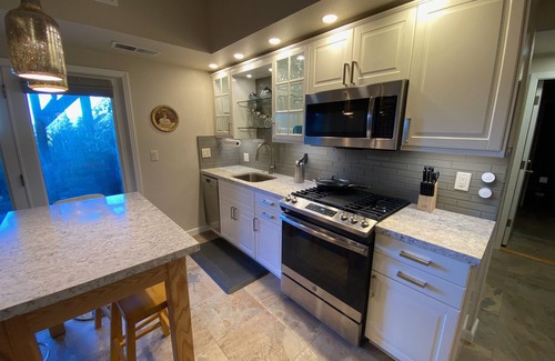 Holy City Apartment | Private apartment in Los Gatos mountains with patio and beautiful view