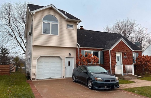 Cheektowaga Apartment | Private Apartment next to Airport!