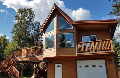 Moose Pass Ski Chalet | Private Awesome Views Centrally Located Custom Chalet