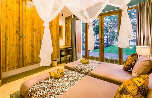 Melaya Villa | Private Bachfront 2BR Villa with Pool - The Melaya Villas