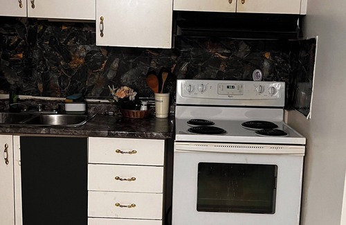 Brampton House | Private Basement in Brampton wit Private Entrance