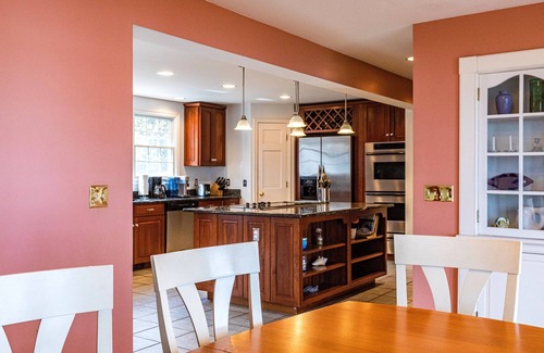 Saunderstown House | Private Beach and Dock - Relax on Narragansett Bay!