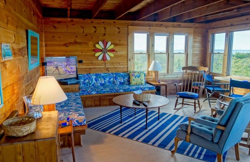 Aquinnah Cottage | Private Beach Oceanfront Cottage