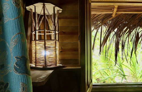 Isla Bastimentos House | Private Beachfront House With Kayak & Guided Tours