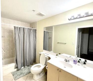 Coral Way House | Private bedroom in Miami - Coral Gables 601