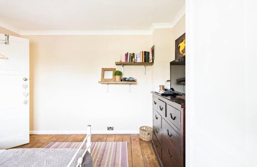 Street House | Private bedroom in quiet house.