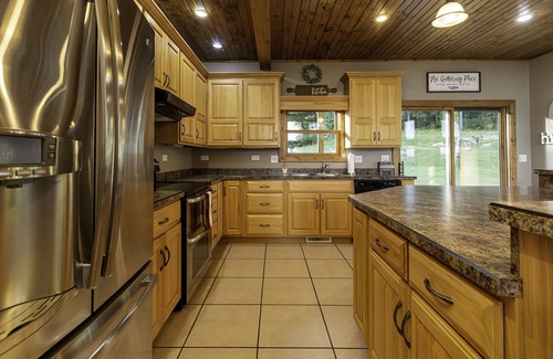 Goreville House | Private bluffs, 40-mile view on Shawnee Wine Trail