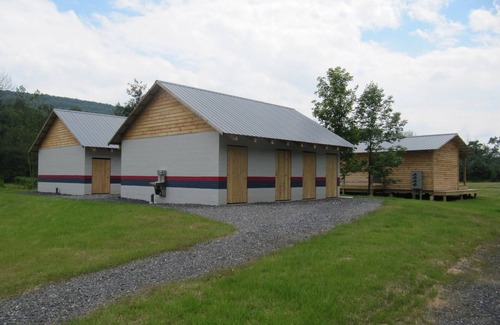 Port Matilda Cabin | Private Cabana