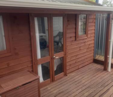 The Gardens House | Private cabin Close to airport