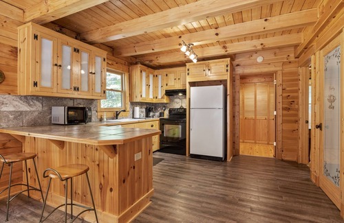 Mill Spring Cabin | Private Cabin in the Pines by Tryon Equestrian Center