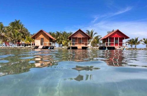 Carti Tupile Cabin | Private Cabin Over the Water PLUS Meals - San Blas Islands - private bathroom